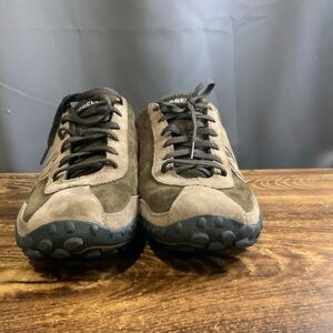 Merrell Mens Brown Suede Shoes. Size 8. Like new